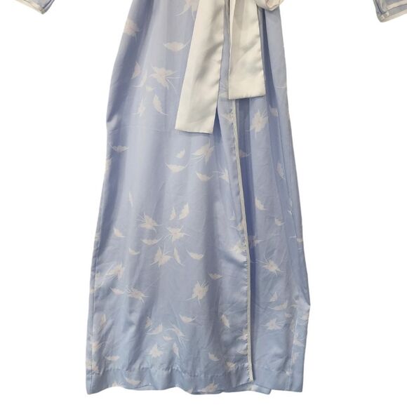Vintage Wing Tipped Butterly Robe in Blue - Picture 6 of 12